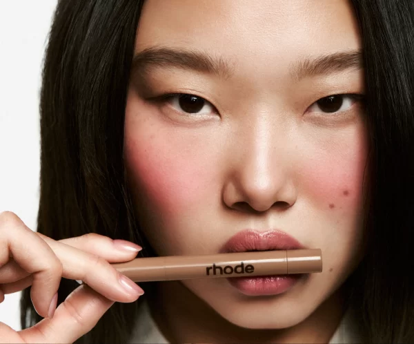 Peptide lip shape lift - Imagen 3