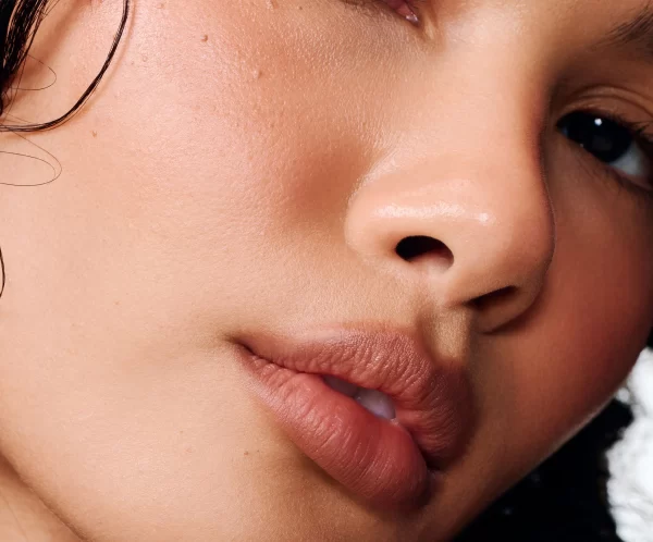 Peptide lip shape twist - Imagen 2